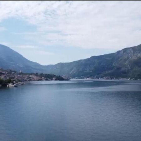 Lovely Apartment Jovan 3,With A View Of The Bay And Free Wi-Fi Kotor Exteriér fotografie