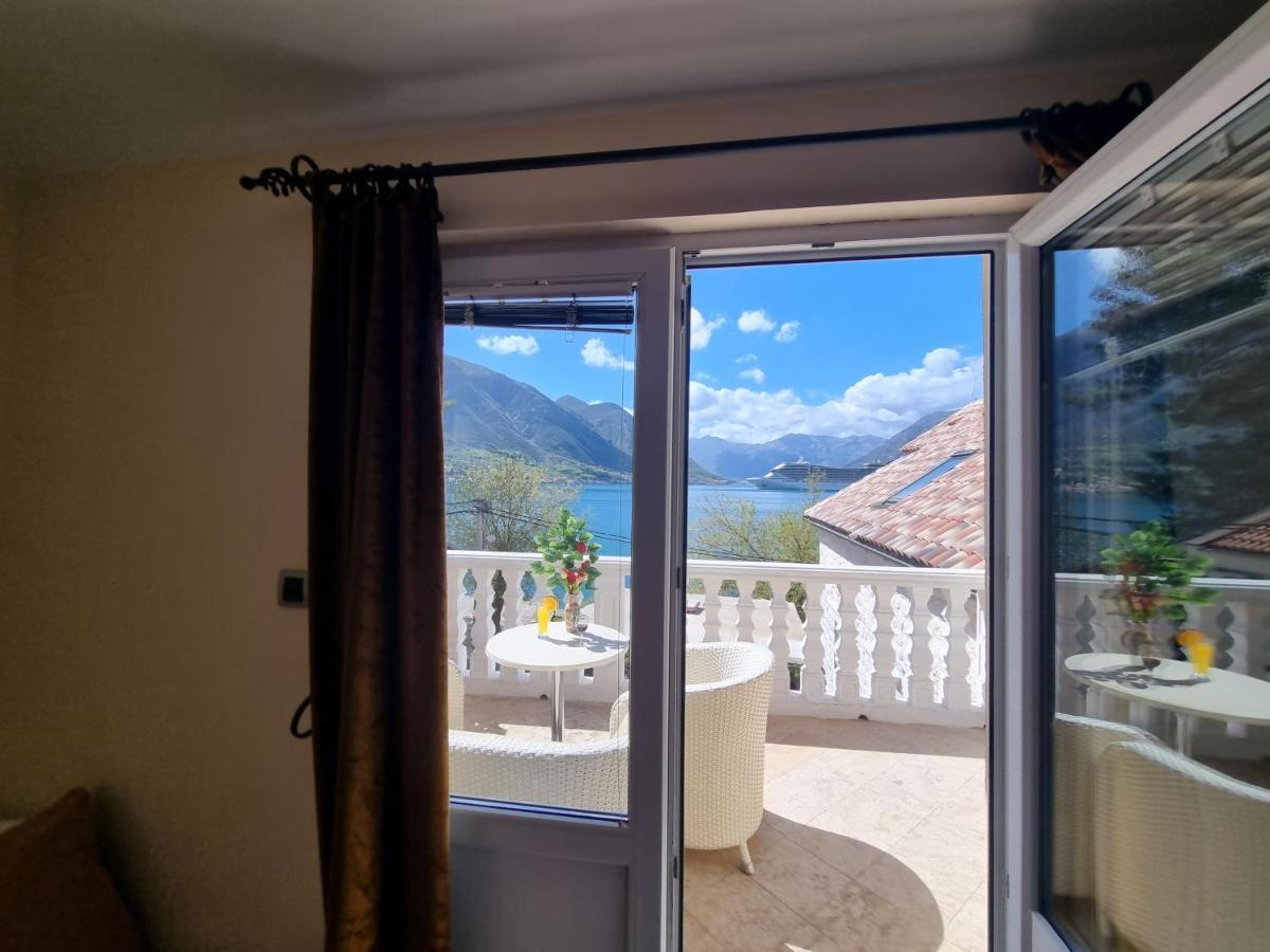 Lovely Apartment Jovan 3,With A View Of The Bay And Free Wi-Fi Kotor Exteriér fotografie